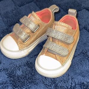 Converse Sparkling Infant Sneakers in Rosey Gold with Silver Straps